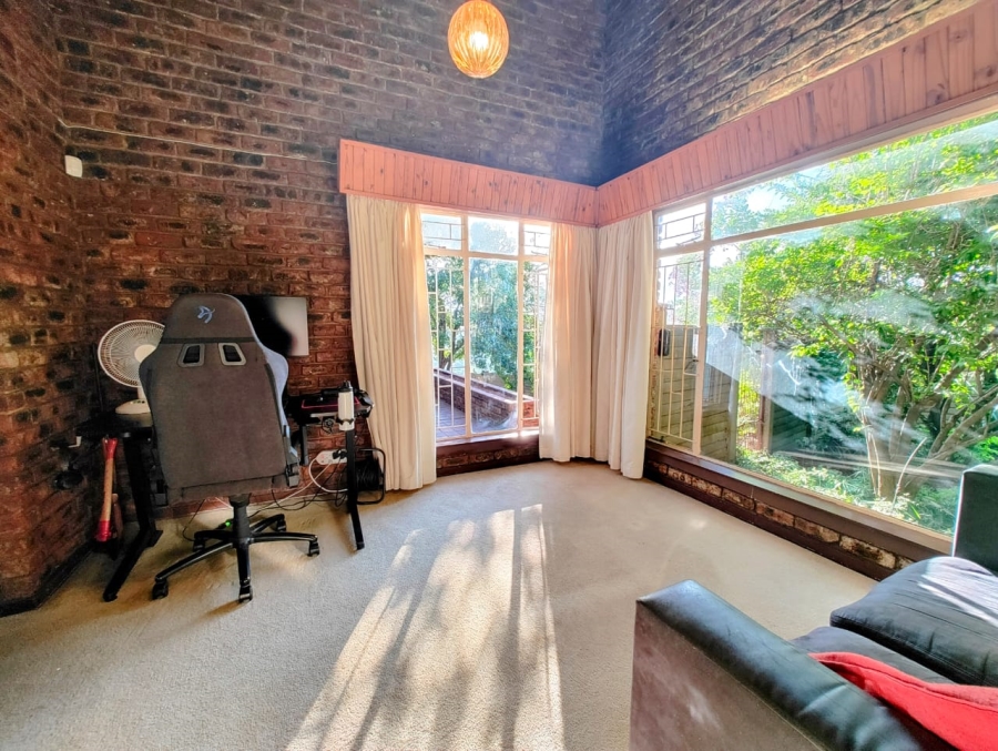 3 Bedroom Property for Sale in Signal Hill KwaZulu-Natal