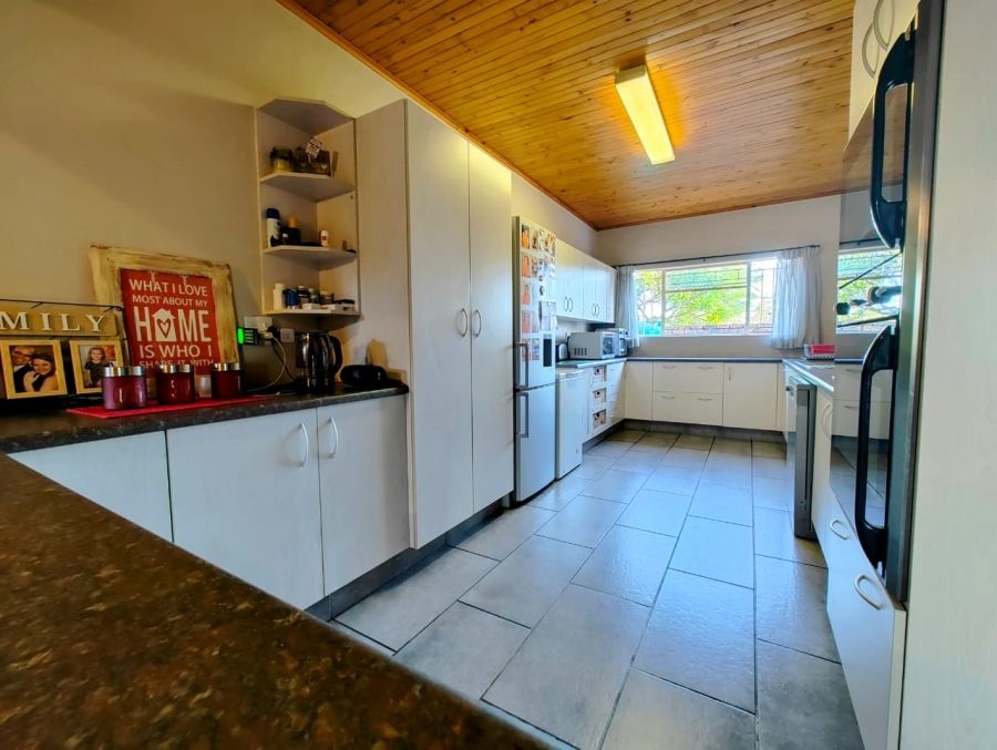 3 Bedroom Property for Sale in Signal Hill KwaZulu-Natal