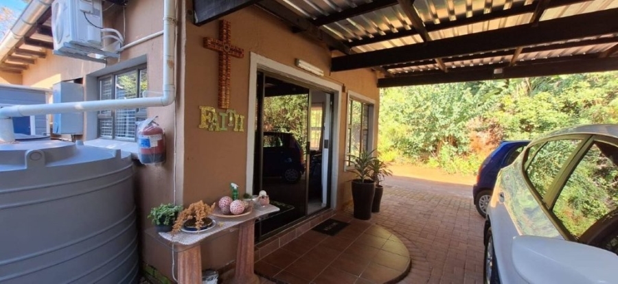 2 Bedroom Property for Sale in Umzumbe KwaZulu-Natal