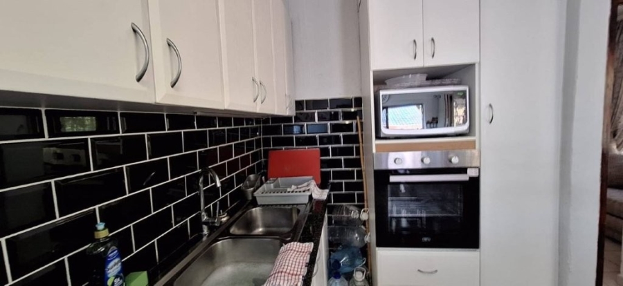 2 Bedroom Property for Sale in Umzumbe KwaZulu-Natal