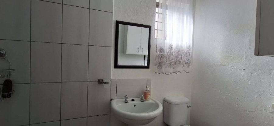 2 Bedroom Property for Sale in Umzumbe KwaZulu-Natal