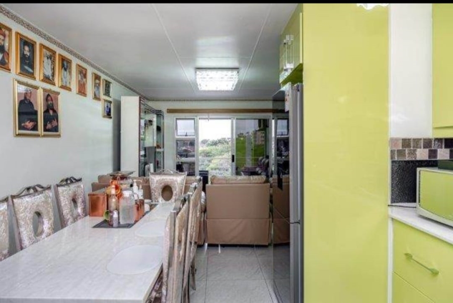 2 Bedroom Property for Sale in Sherwood KwaZulu-Natal