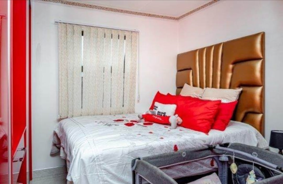 2 Bedroom Property for Sale in Sherwood KwaZulu-Natal