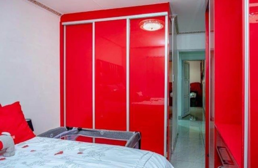 2 Bedroom Property for Sale in Sherwood KwaZulu-Natal