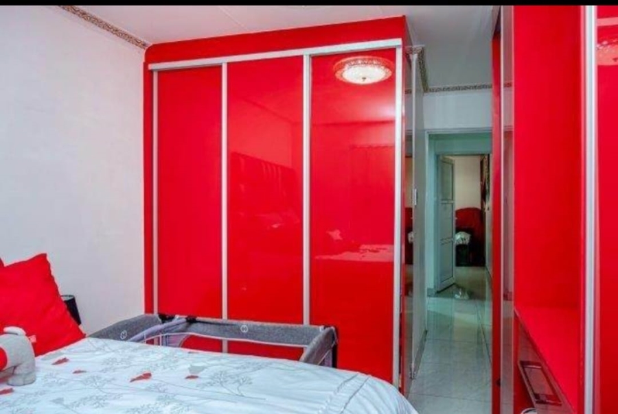 2 Bedroom Property for Sale in Sherwood KwaZulu-Natal