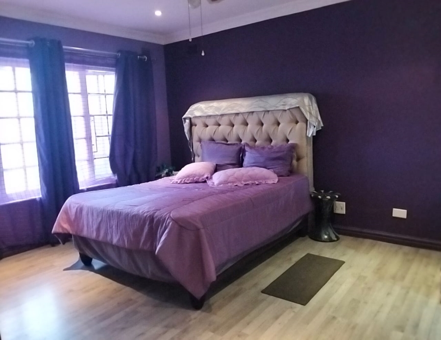 4 Bedroom Property for Sale in Queensburgh KwaZulu-Natal