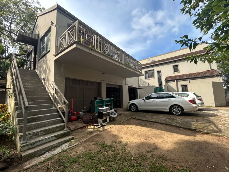 6 Bedroom Property for Sale in Leisure Bay KwaZulu-Natal