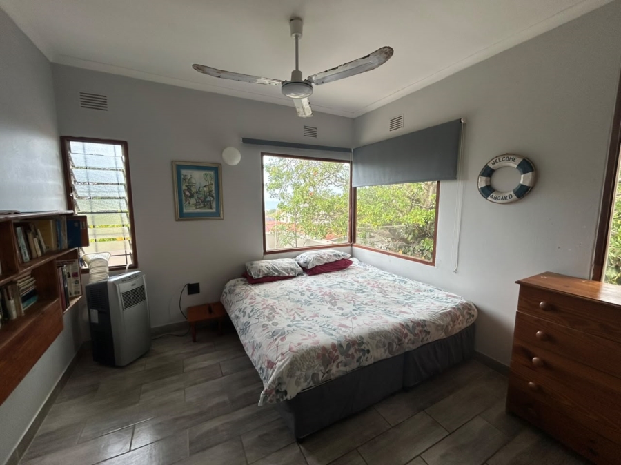 6 Bedroom Property for Sale in Leisure Bay KwaZulu-Natal