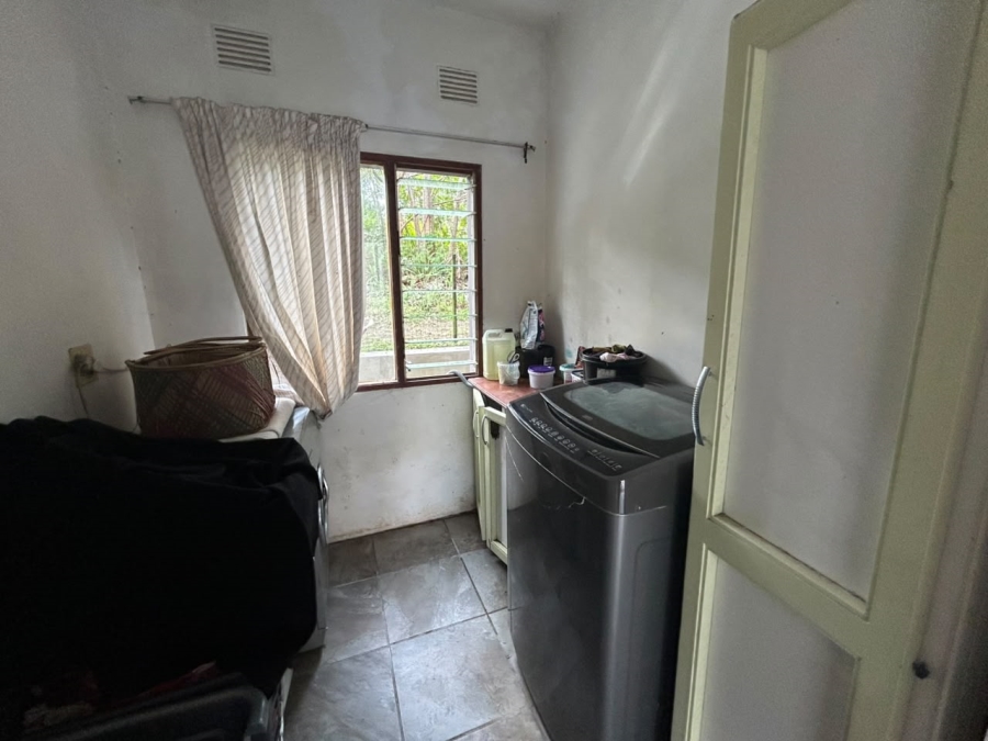 6 Bedroom Property for Sale in Leisure Bay KwaZulu-Natal