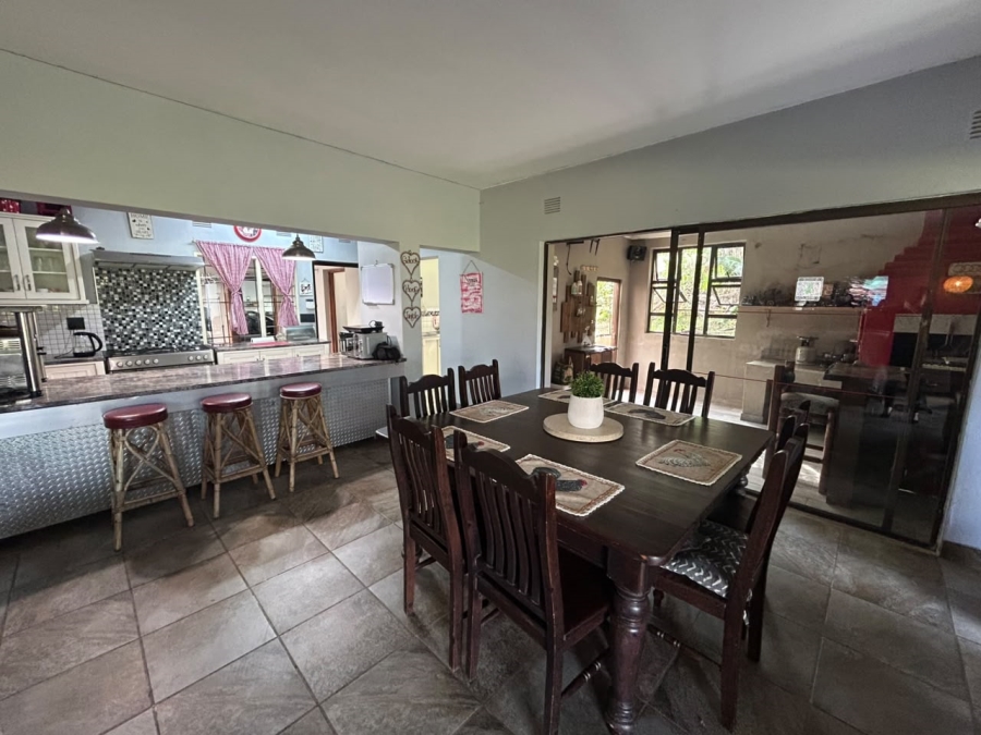 6 Bedroom Property for Sale in Leisure Bay KwaZulu-Natal