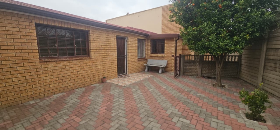 4 Bedroom Property for Sale in Fernwood KwaZulu-Natal