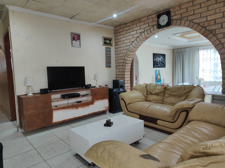 3 Bedroom Property for Sale in Langalibalele KwaZulu-Natal