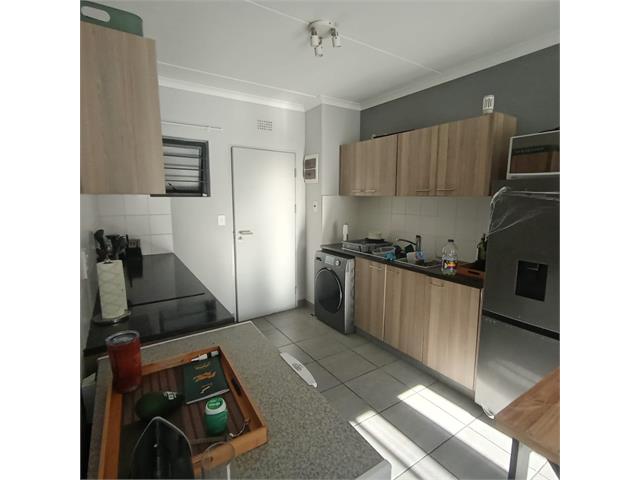 2 Bedroom Property for Sale in Umbogintwini KwaZulu-Natal