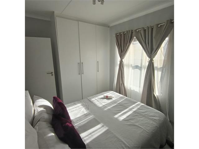 2 Bedroom Property for Sale in Umbogintwini KwaZulu-Natal