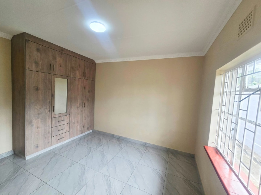 To Let  Bedroom Property for Rent in Parkside KwaZulu-Natal