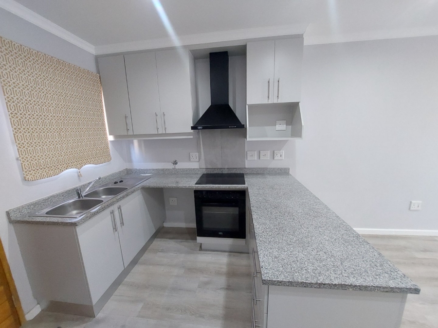 To Let 2 Bedroom Property for Rent in Hayfields KwaZulu-Natal