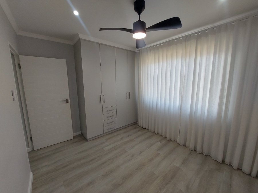 To Let 2 Bedroom Property for Rent in Hayfields KwaZulu-Natal