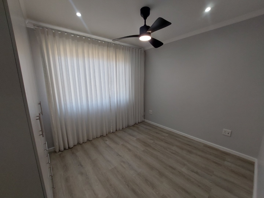 To Let 2 Bedroom Property for Rent in Hayfields KwaZulu-Natal
