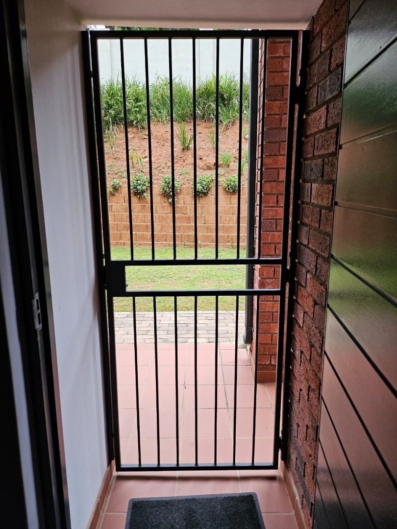 To Let 2 Bedroom Property for Rent in Athlone KwaZulu-Natal