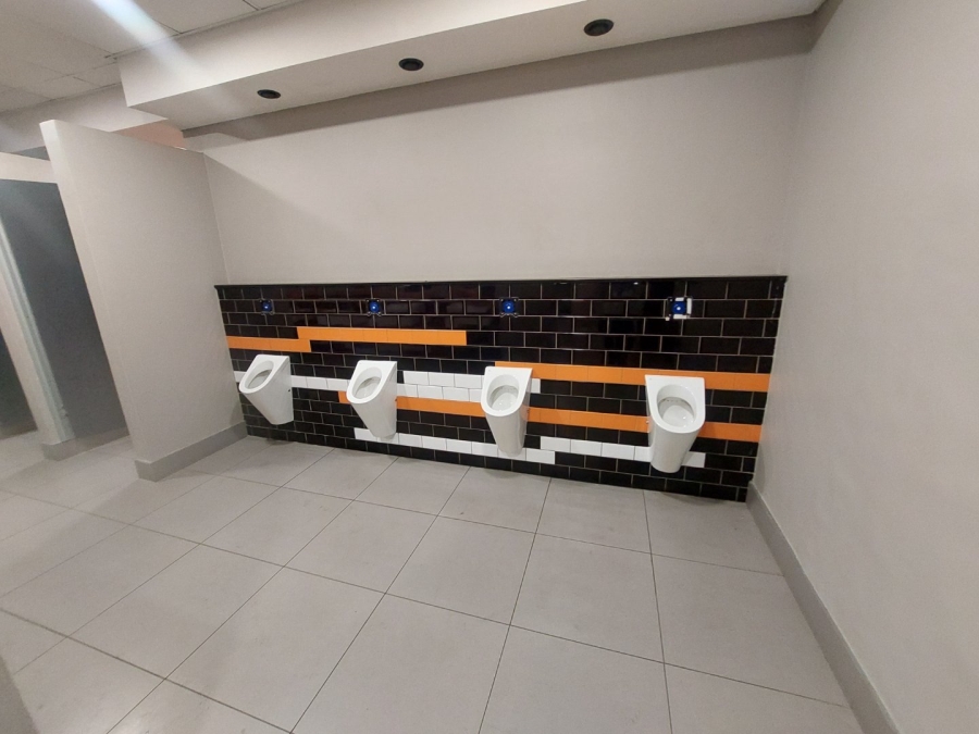 To Let Commercial Property for Rent in Scottsville KwaZulu-Natal