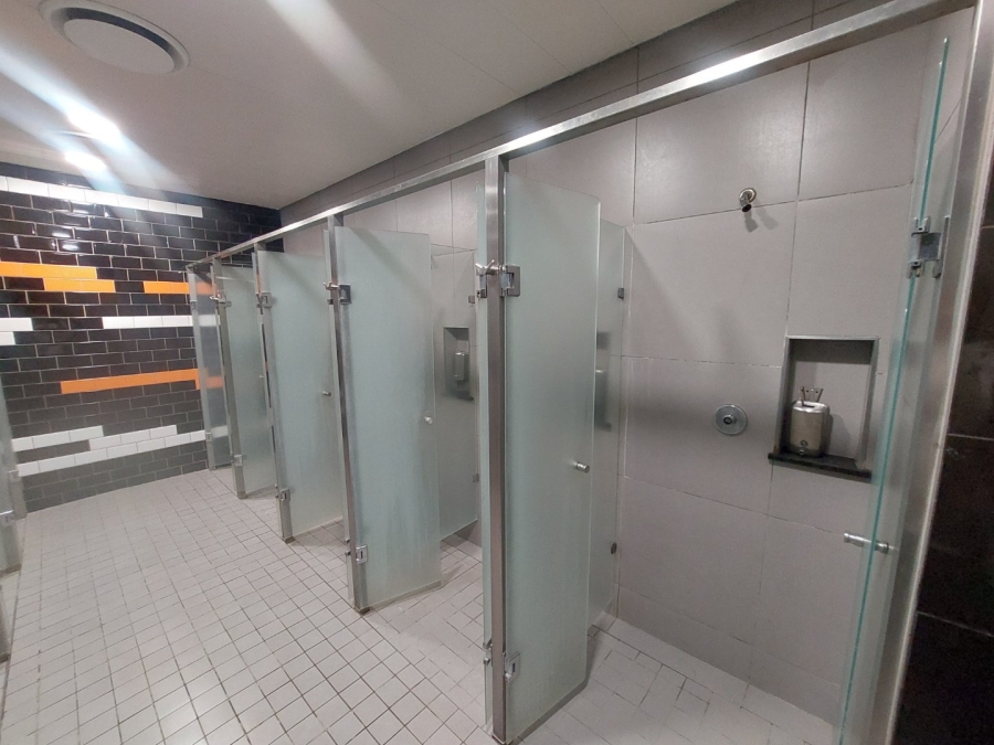 To Let Commercial Property for Rent in Scottsville KwaZulu-Natal