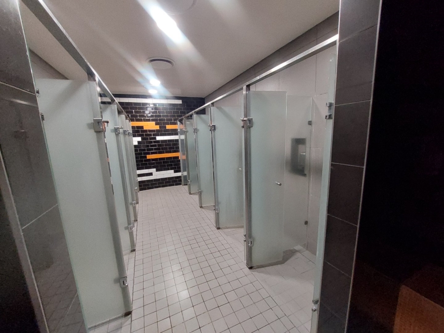 To Let Commercial Property for Rent in Scottsville KwaZulu-Natal