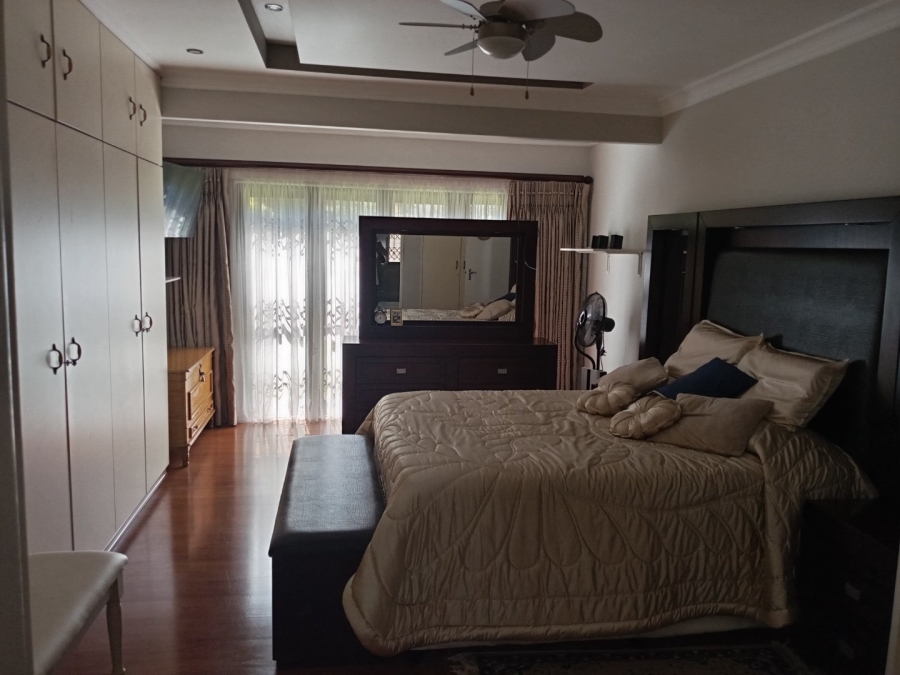 5 Bedroom Property for Sale in Signal Hill KwaZulu-Natal