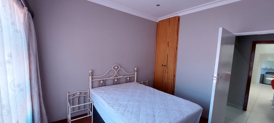 5 Bedroom Property for Sale in Signal Hill KwaZulu-Natal