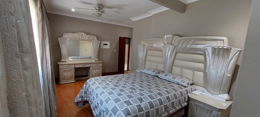 5 Bedroom Property for Sale in Signal Hill KwaZulu-Natal