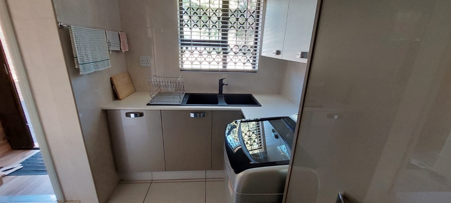 5 Bedroom Property for Sale in Signal Hill KwaZulu-Natal