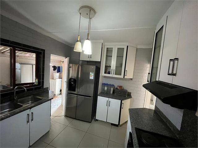 4 Bedroom Property for Sale in Isipingo Hills KwaZulu-Natal