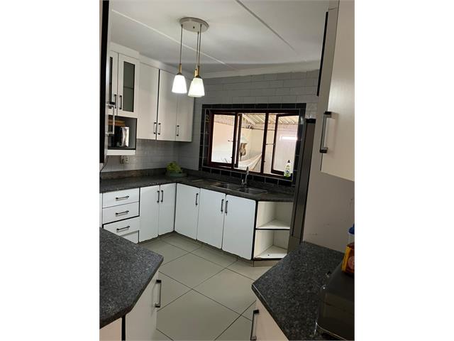 4 Bedroom Property for Sale in Isipingo Hills KwaZulu-Natal