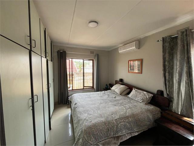 4 Bedroom Property for Sale in Isipingo Hills KwaZulu-Natal