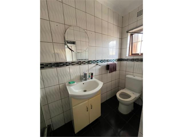 4 Bedroom Property for Sale in Isipingo Hills KwaZulu-Natal