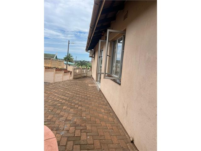 4 Bedroom Property for Sale in Isipingo Hills KwaZulu-Natal
