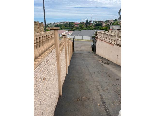 4 Bedroom Property for Sale in Isipingo Hills KwaZulu-Natal