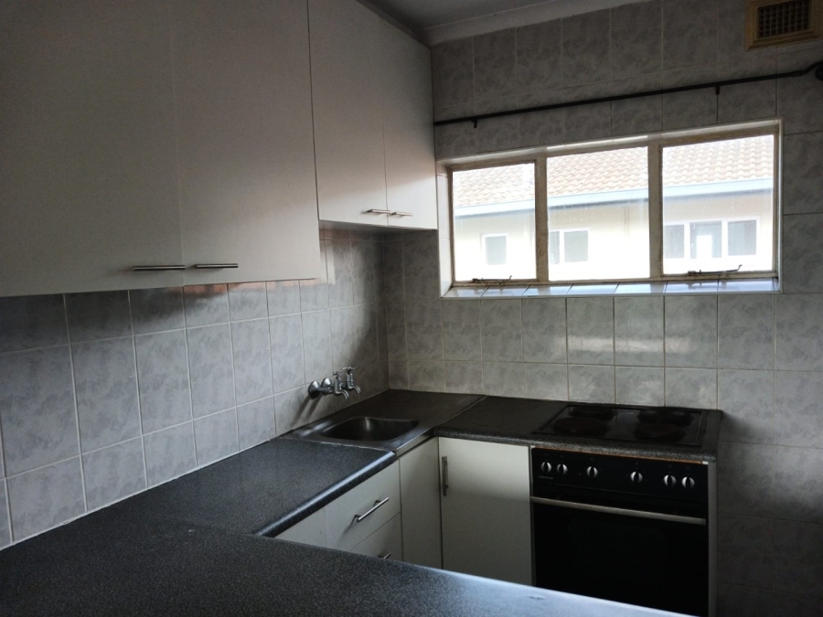 To Let 2 Bedroom Property for Rent in Windermere KwaZulu-Natal