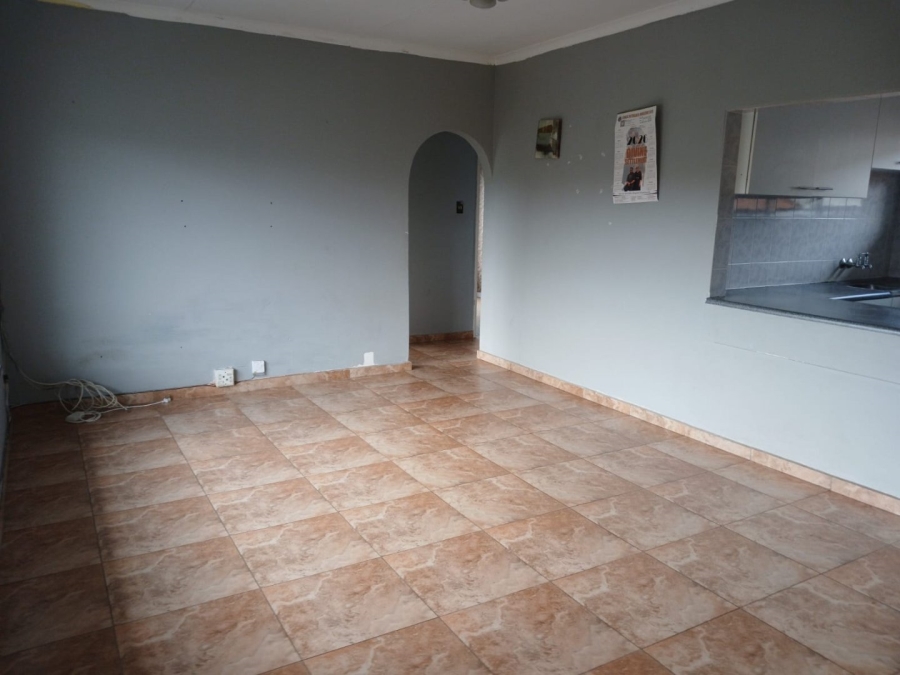To Let 2 Bedroom Property for Rent in Windermere KwaZulu-Natal