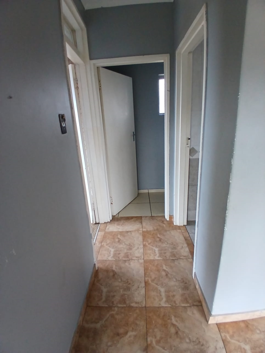 To Let 2 Bedroom Property for Rent in Windermere KwaZulu-Natal