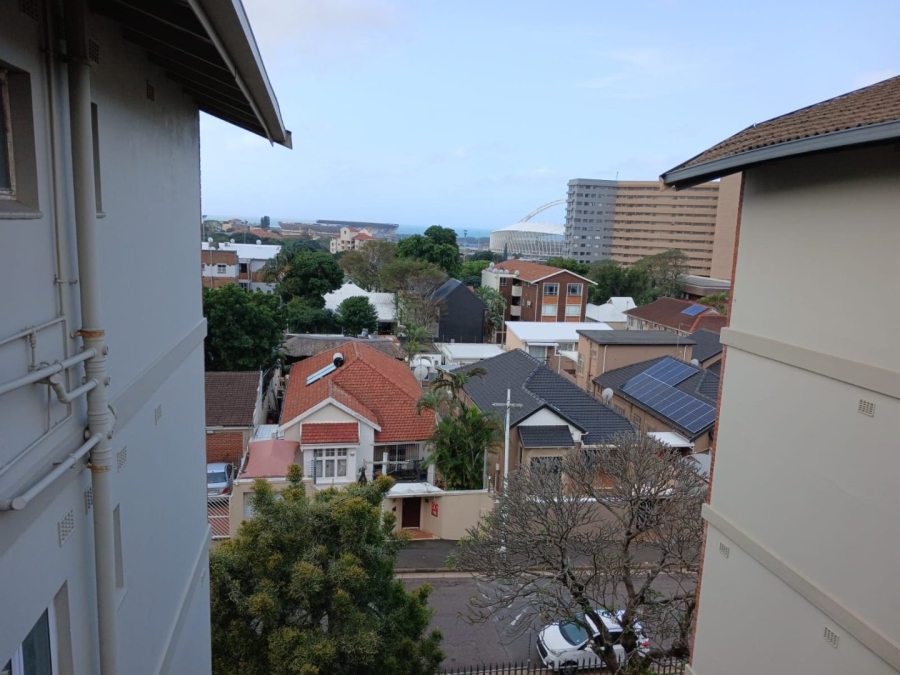 To Let 2 Bedroom Property for Rent in Windermere KwaZulu-Natal