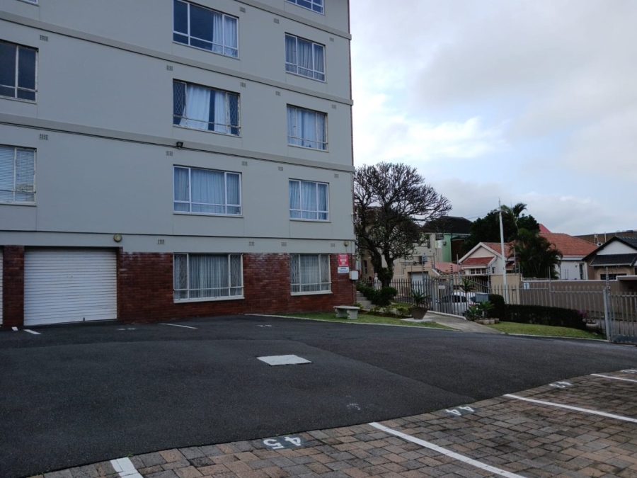 To Let 2 Bedroom Property for Rent in Windermere KwaZulu-Natal