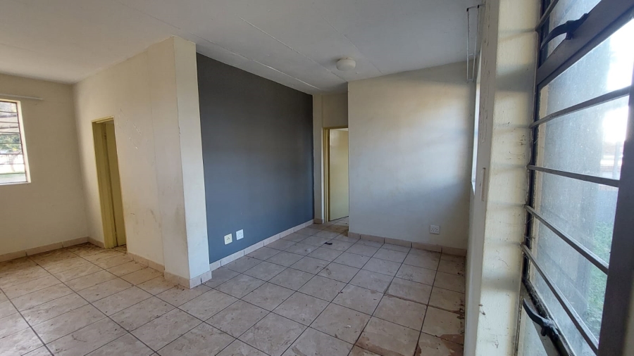 2 Bedroom Property for Sale in Madadeni D KwaZulu-Natal