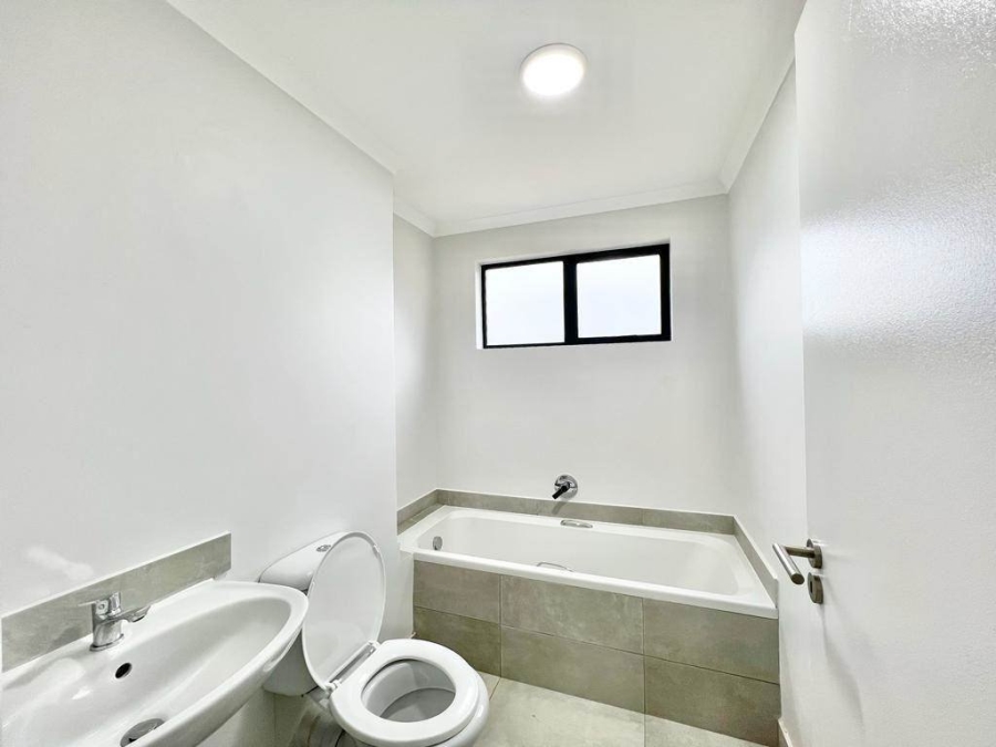To Let 2 Bedroom Property for Rent in Hayfields KwaZulu-Natal