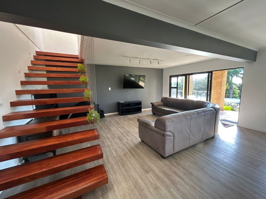 4 Bedroom Property for Sale in Palm Beach KwaZulu-Natal