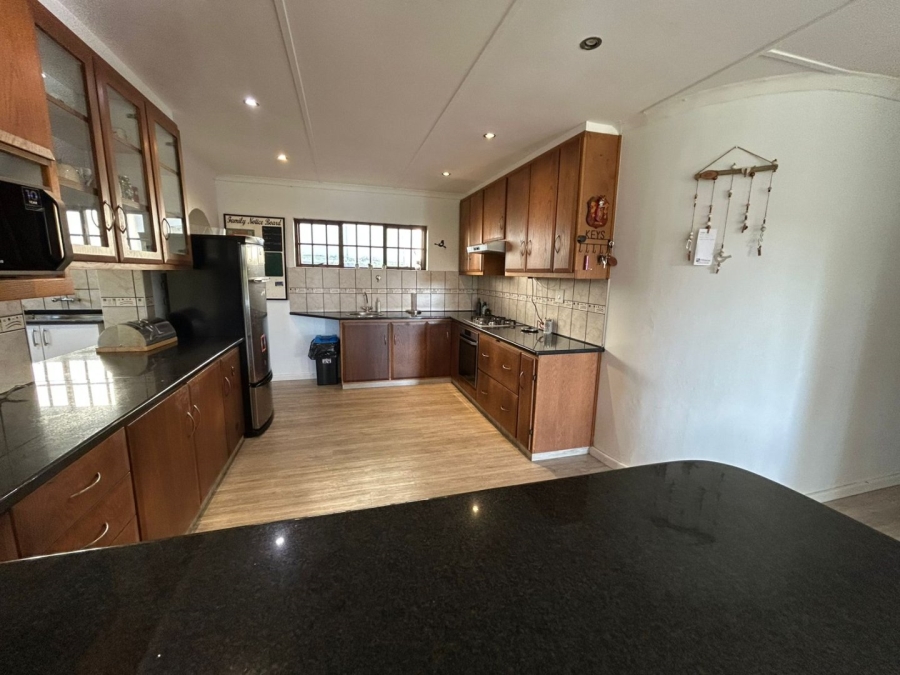 4 Bedroom Property for Sale in Palm Beach KwaZulu-Natal