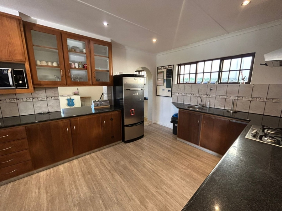 4 Bedroom Property for Sale in Palm Beach KwaZulu-Natal