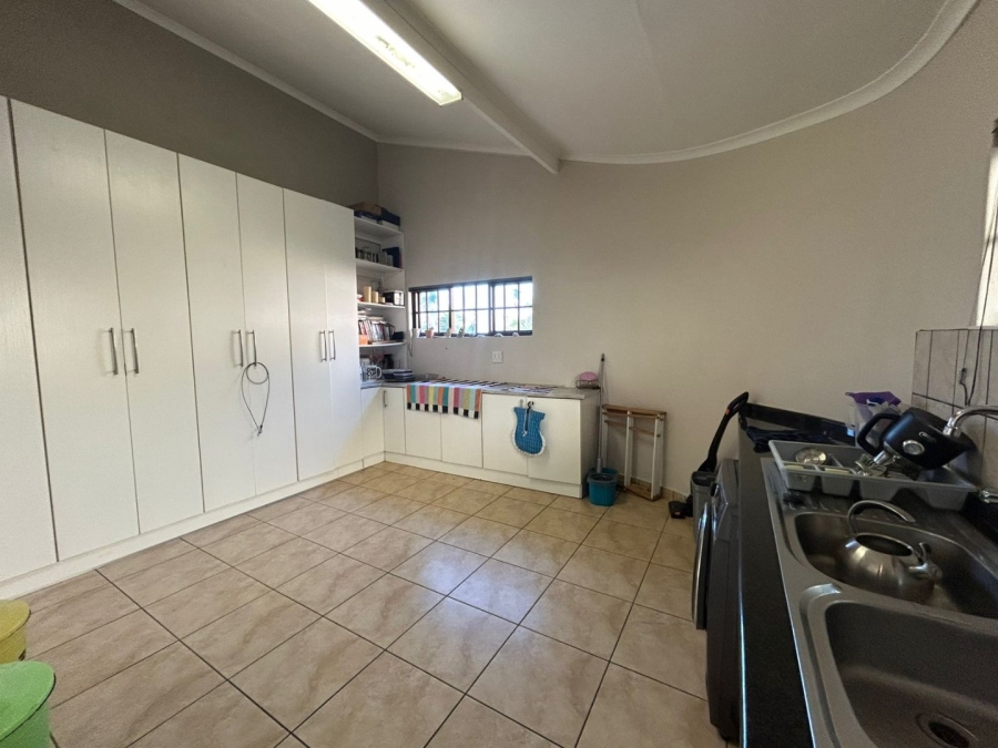 4 Bedroom Property for Sale in Palm Beach KwaZulu-Natal