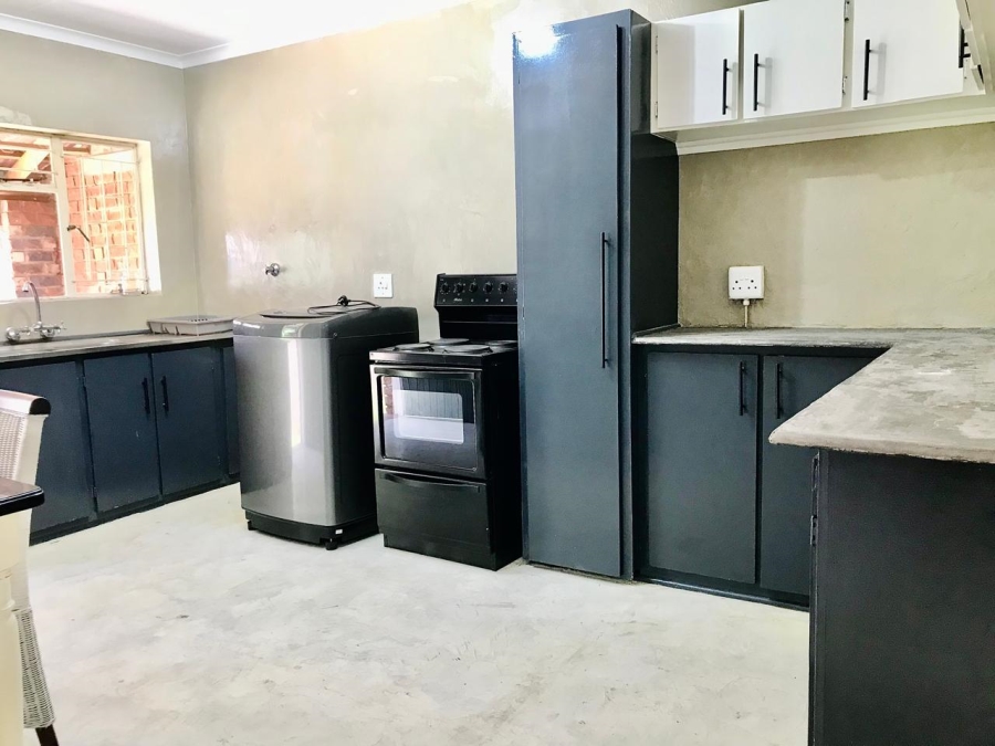 2 Bedroom Property for Sale in Huttenheights KwaZulu-Natal