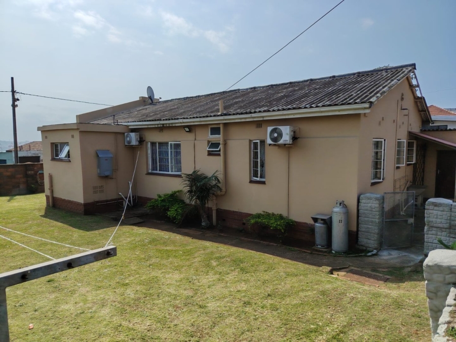 3 Bedroom Property for Sale in Ocean View KwaZulu-Natal