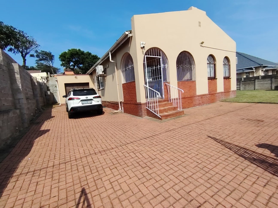 3 Bedroom Property for Sale in Ocean View KwaZulu-Natal